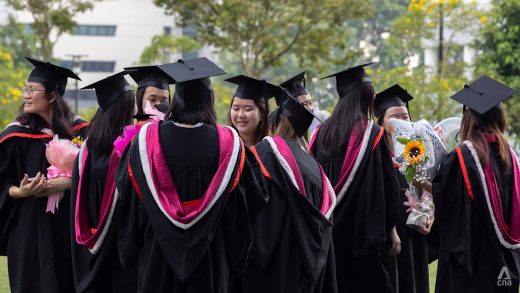 Singapore’s Fresh Graduates Face Longer Job Hunts Despite Thousands of Entry-Level PMET Openings