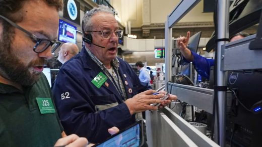 Oil Extends Gains as Renewed US-Iran Tensions Cloud Middle East Calm