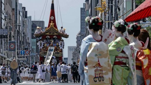Kyoto’s Gion Festival draws record crowds despite extreme heat, AI crowd monitors manage surge