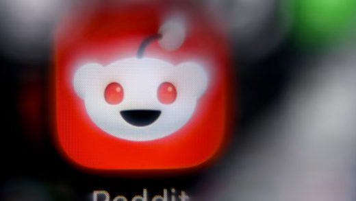 Reddit Stock Tumbles on Report of Potential Google Data Deal Collapse
